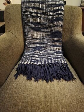 ​Lucky Brand Home Blue Cream Chunky Slub Woven Boho Fringe Throw Blanket 50x70